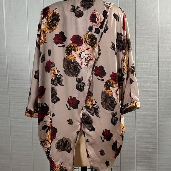 RIVER ISLAND Dolman Sleeve Silky Loose Top Button - Picture 3 of 6